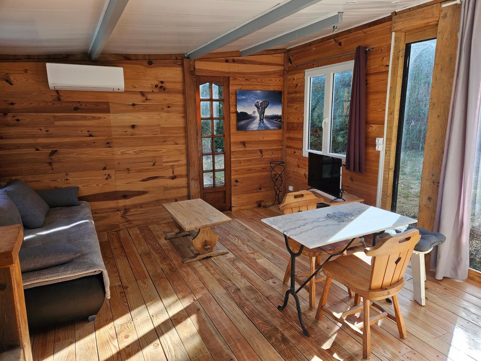 Chalet Banane Devant Piscine, A 6Km Du Festival De Piano De La Roque D'Antheron Rognes ภายนอก รูปภาพ